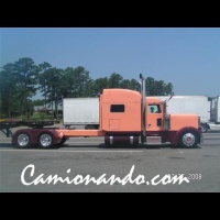 Peterbilt 379 Peach.jpg